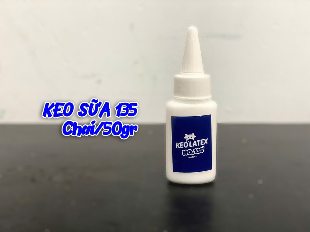 Keo Sữa Latex 135 – Lựa Chọn Chuyên Dụng Cho Thợ Chuyên Nghiệp 4 chai 50g min